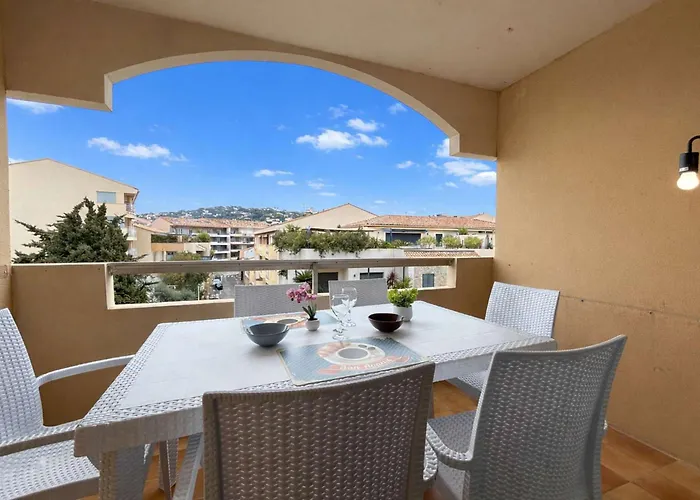 Sm 1363 Maxime - 4 Couchages Sainte-Maxime