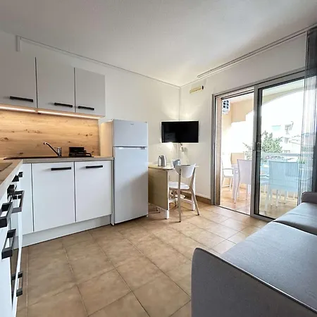 Apartment Sm 1353 Maxime - 4 Couchages *